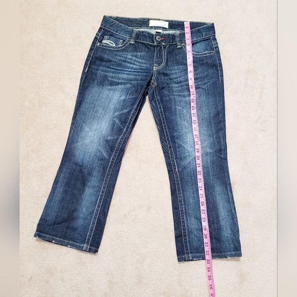Maurices Capri Jeans Women's Size 5/6 Cotton Stretch Dark Wash Slimming Effect - Picture 6 of 11